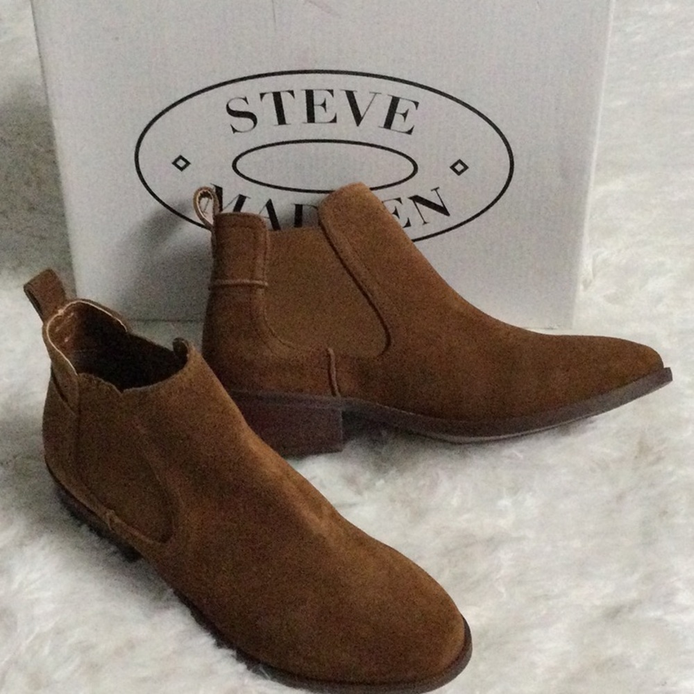 NIB Steve Madden Dabble Cognac Suede Boots